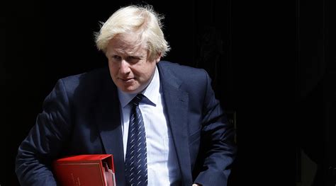 UK government faces deadline to hand Boris Johnson’s messages to coronavirus inquiry